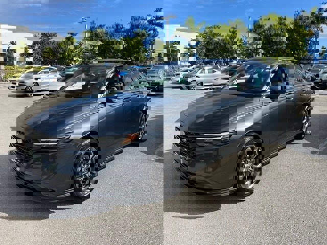 Used 2023 Honda Accord EX image 2