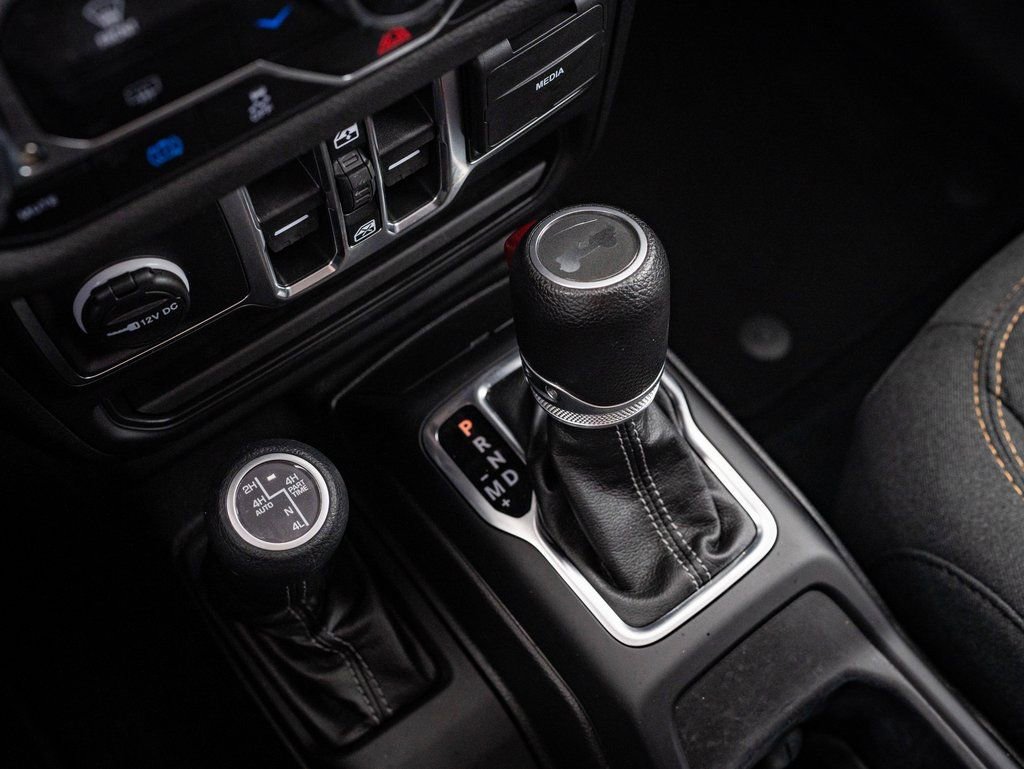 Used 2024 Jeep Wrangler Unlimited image 23