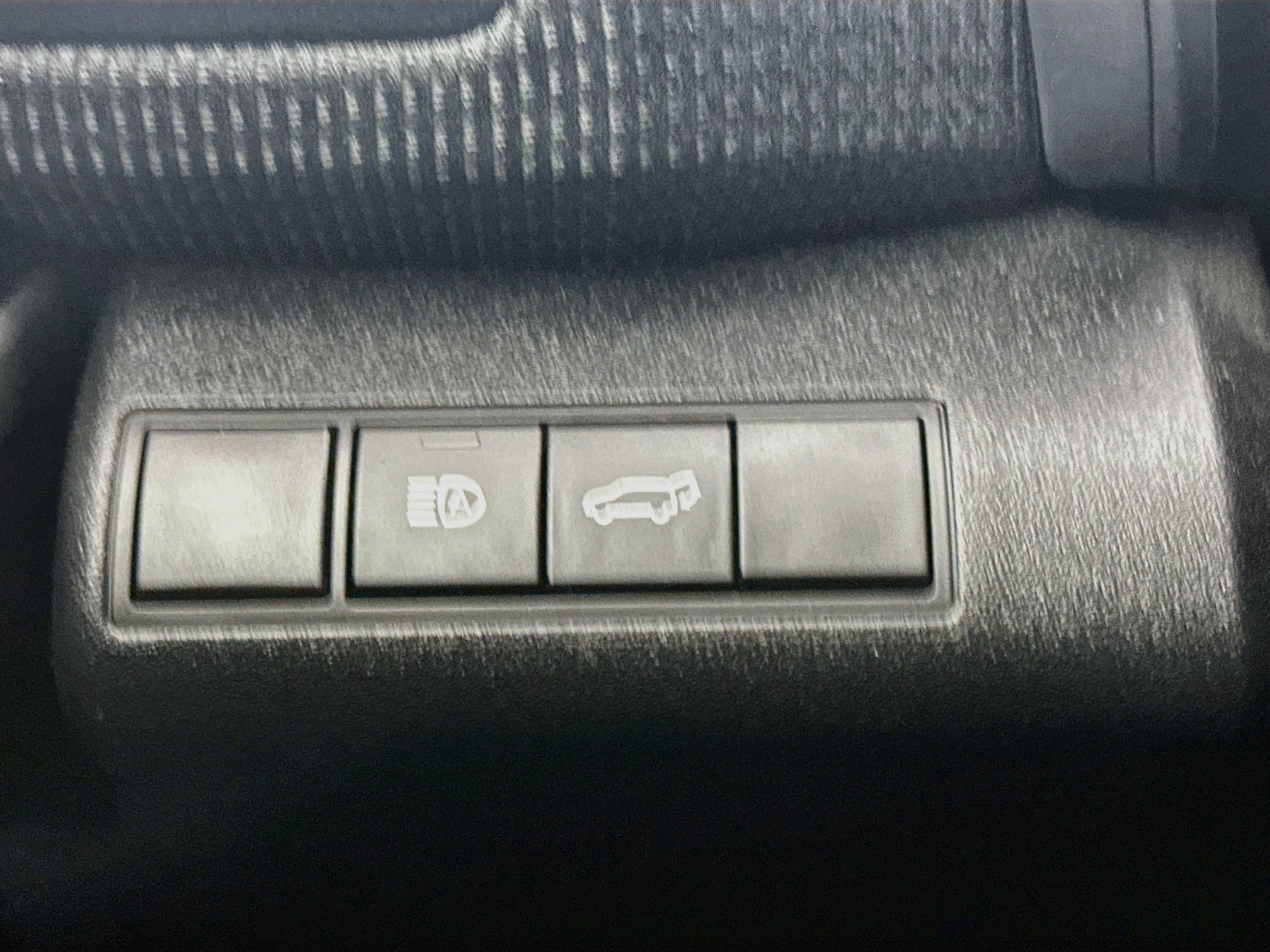 Used 2025 Toyota bZ4X FWD image 16