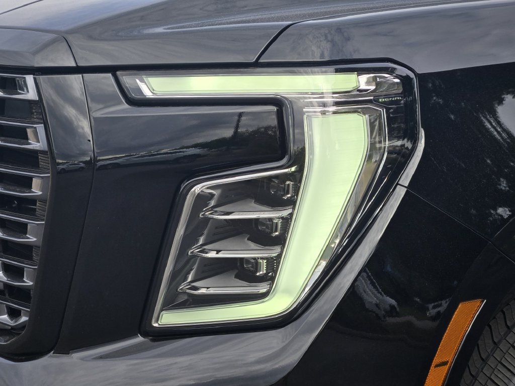 New 2027 GMC Yukon Denali Ultimate AWD/4WD image 5