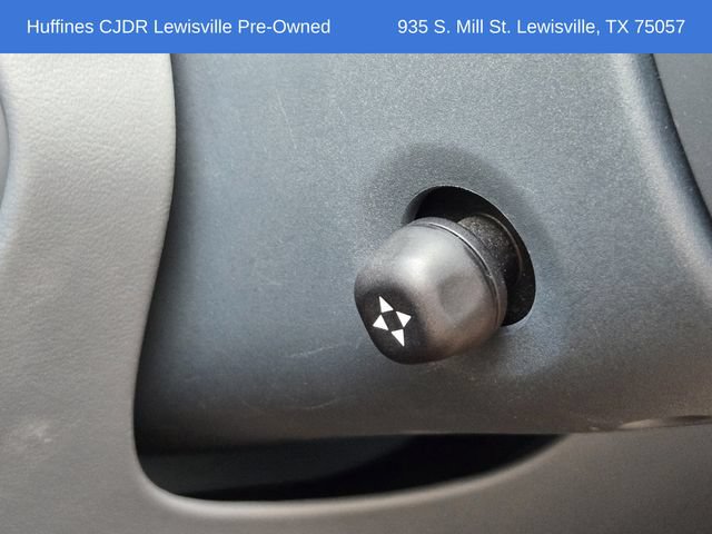 Used 2023 Jeep Grand Wagoneer L Series II w/ Premium Group II AWD/4WD image 28
