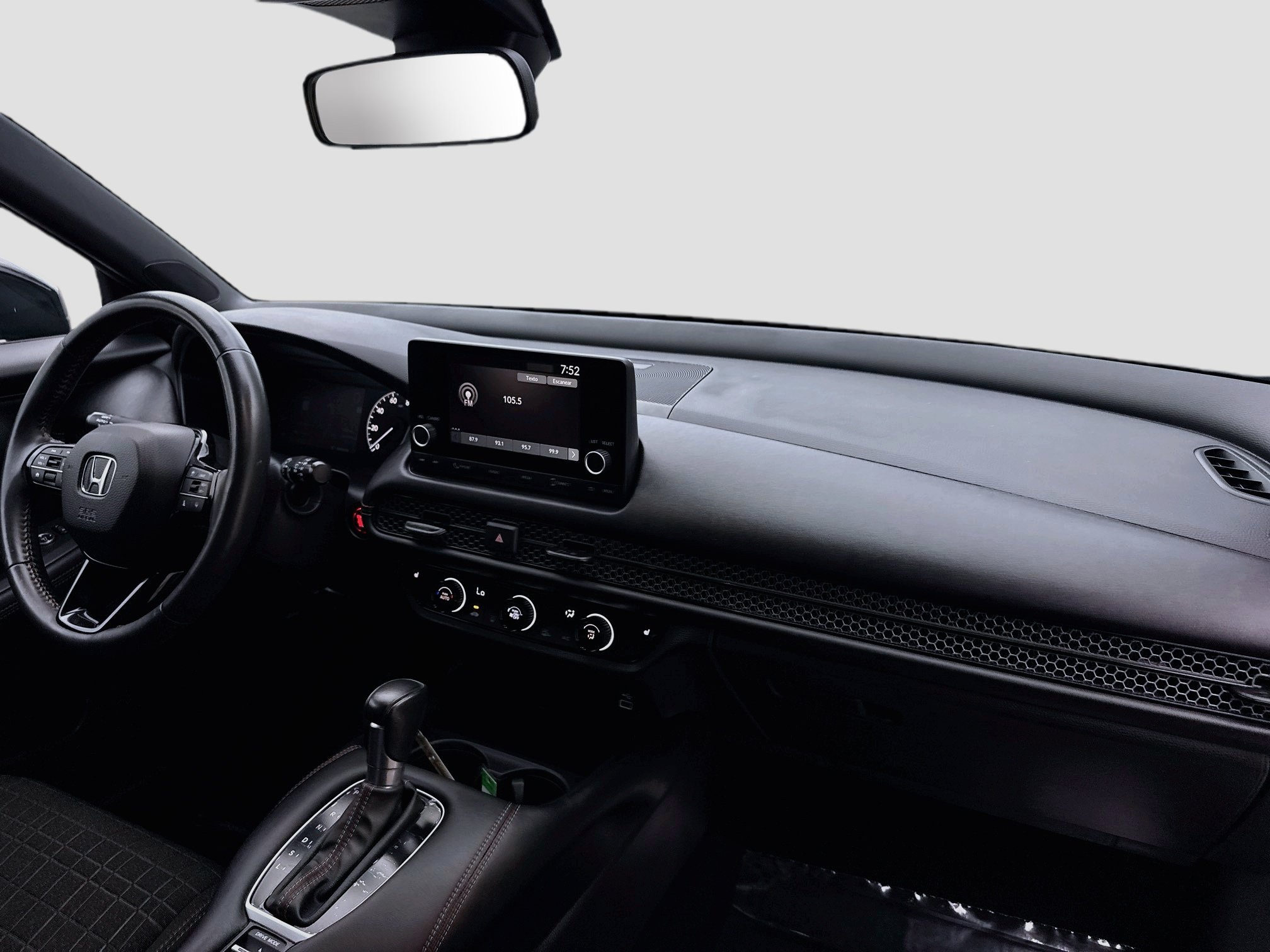 Used 2025 Honda HR-V Sport image 29