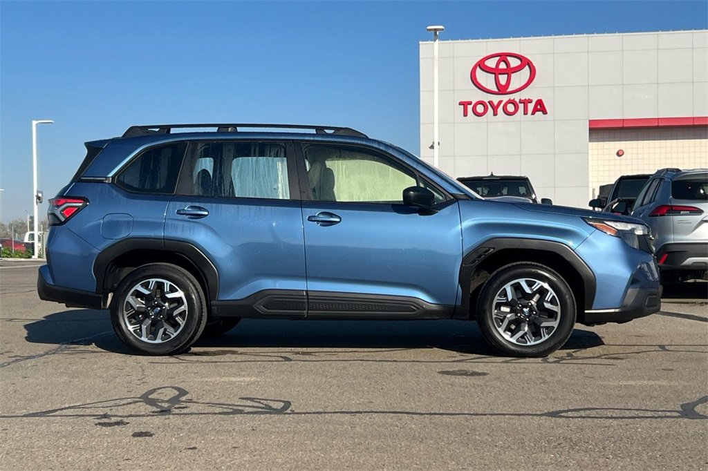 Used 2025 Subaru Forester image 3