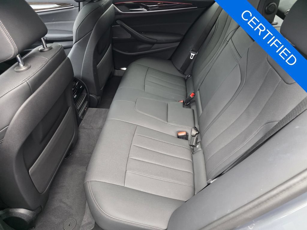 Certified 2023 BMW 530i w/ Premium Package RWD image 14