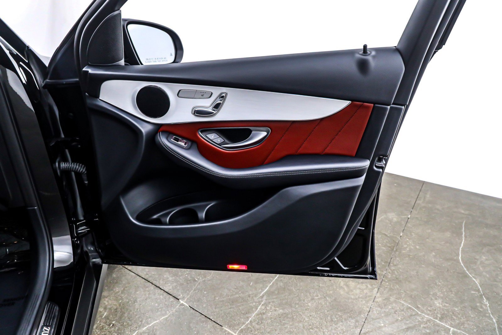 Used 2022 Mercedes-Benz GLC 300 image 24