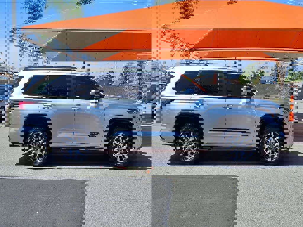 Certified 2024 Toyota Sequoia Platinum image 3