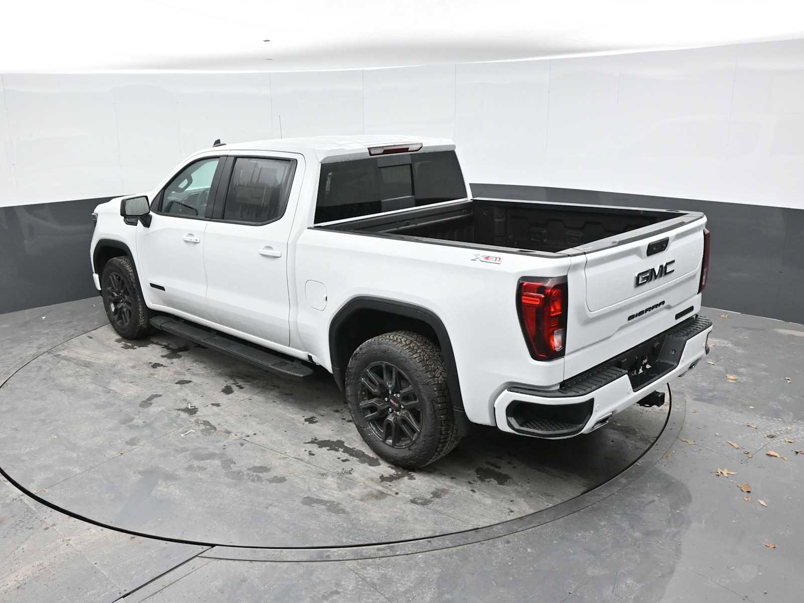 New 2026 GMC Sierra 1500 Elevation w/ Elevation Premium Package AWD/4WD image 27