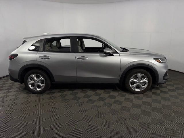 Used 2023 Honda HR-V LX image 10