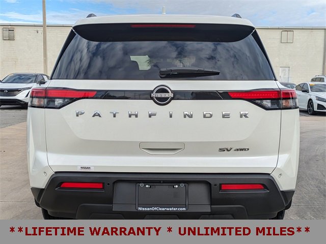 Used 2022 Nissan Pathfinder SV image 7