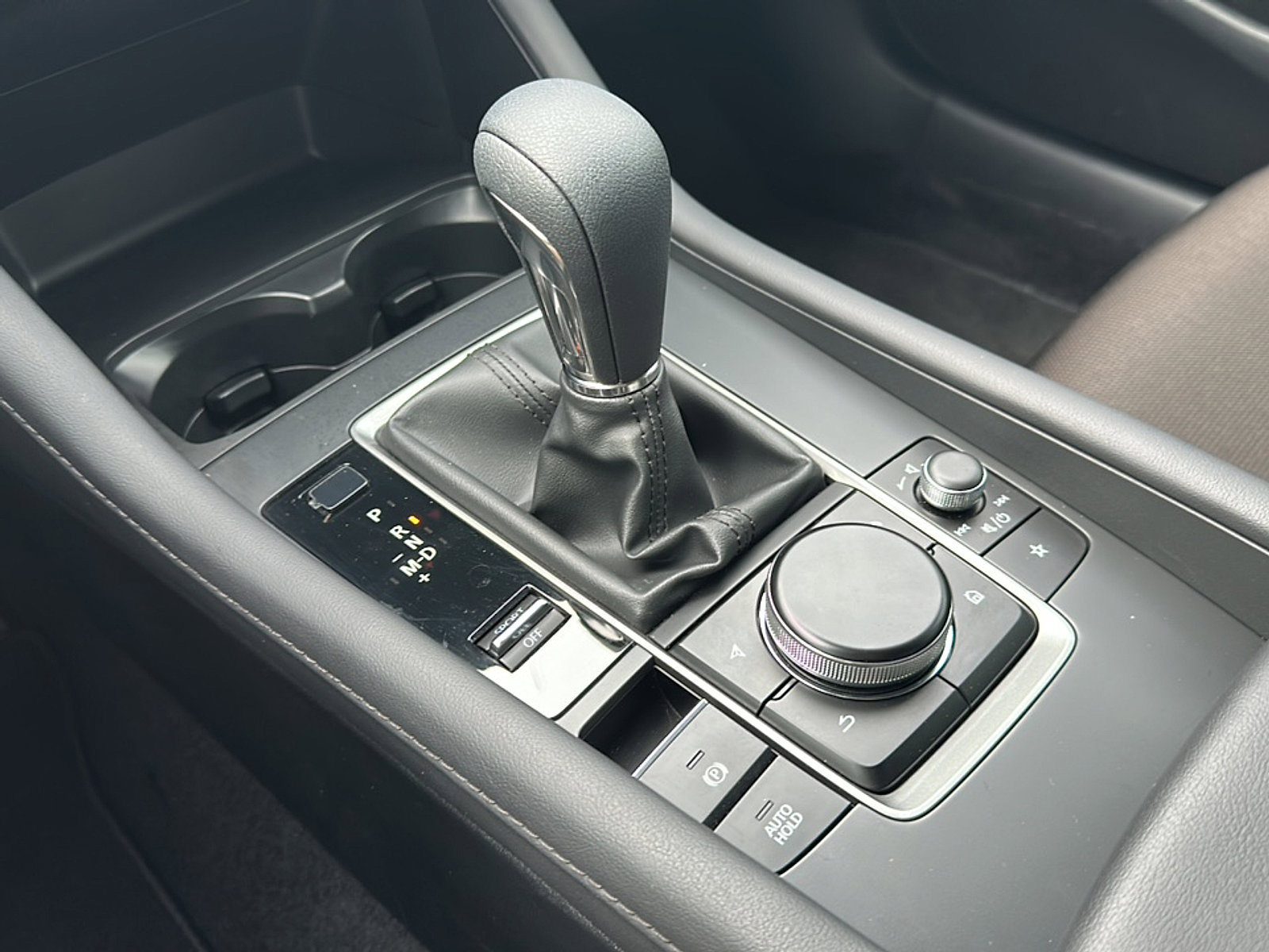 Used 2024 MAZDA MAZDA3 s image 32