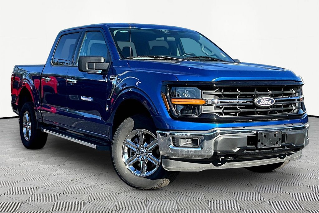 Used 2025 Ford F150 XLT w/ Equipment Group 301A Standard AWD/4WD image 3