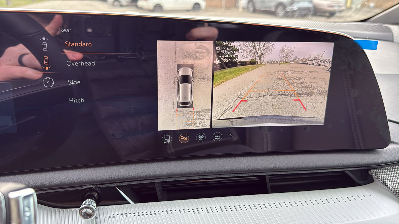 New 2026 Cadillac Optiq Luxury 1 image 20