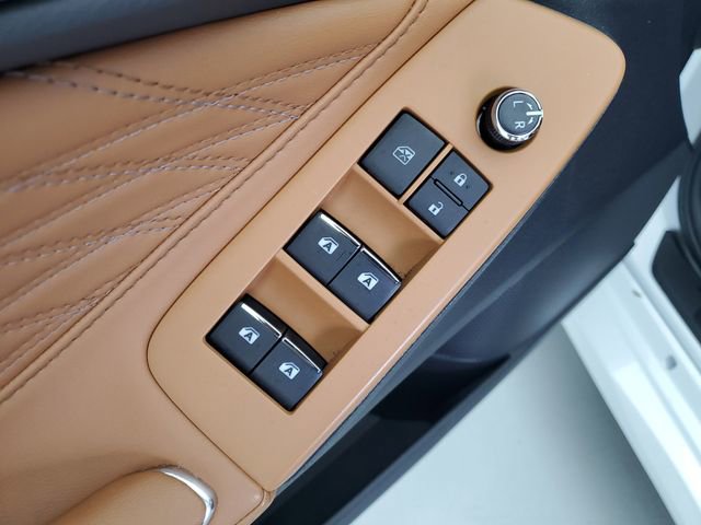 Used 2019 Toyota Avalon Limited w/ Advanced Safety Package image 21