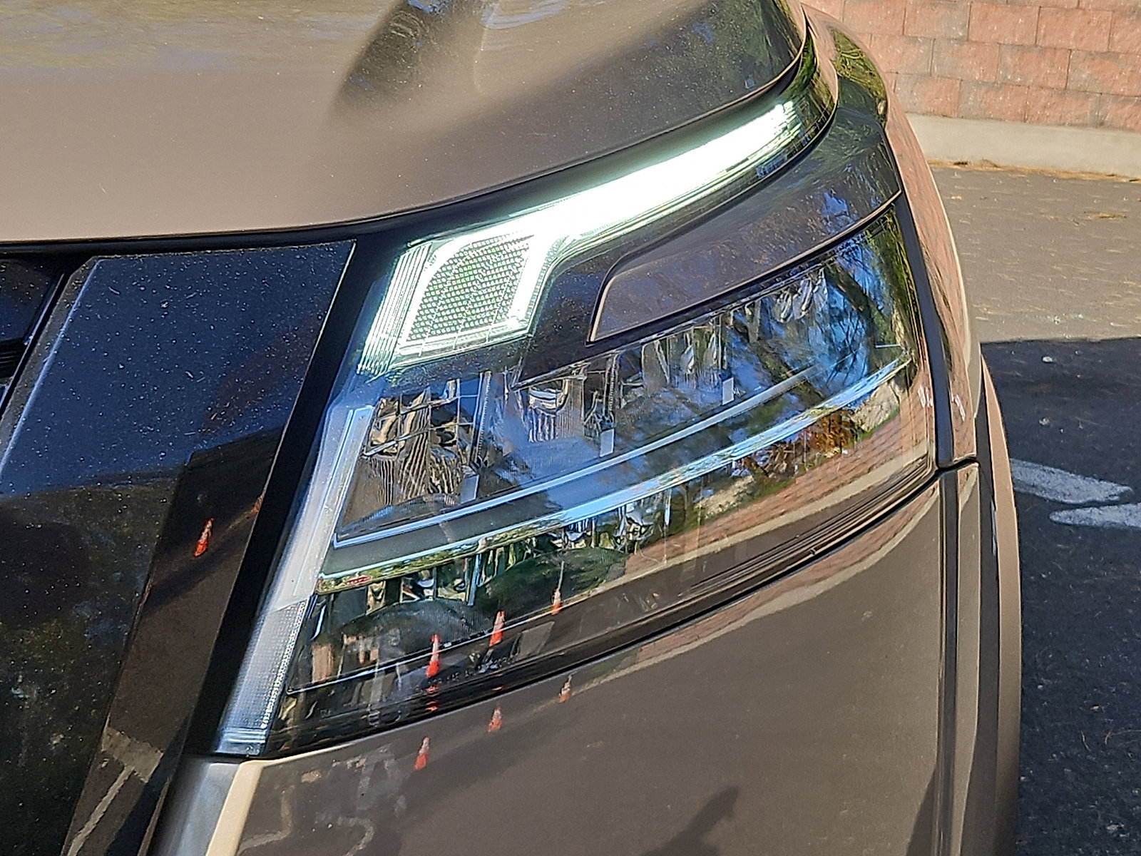 Certified 2023 Nissan Pathfinder Platinum w/ Black Appearance Package AWD/4WD image 8
