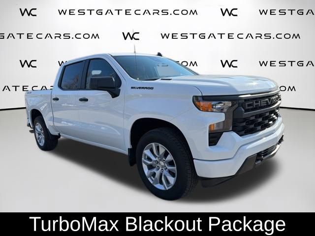Used 2025 Chevrolet Silverado 1500 Custom w/ Turbomax Blackout Package image 4