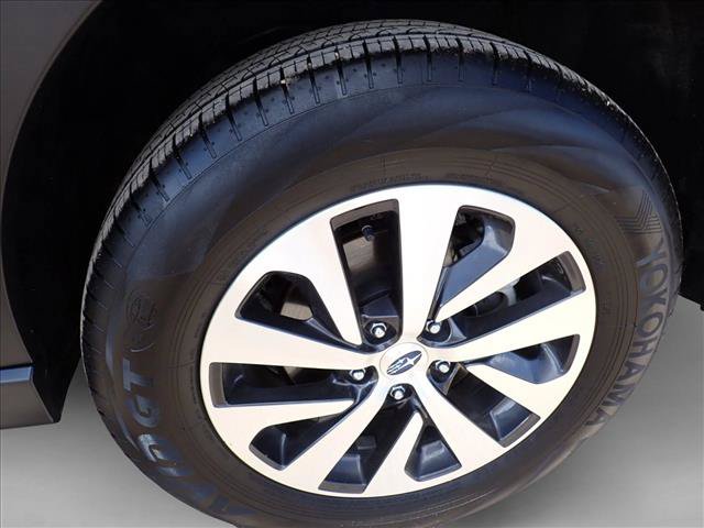 Certified 2025 Subaru Outback Premium AWD/4WD image 7