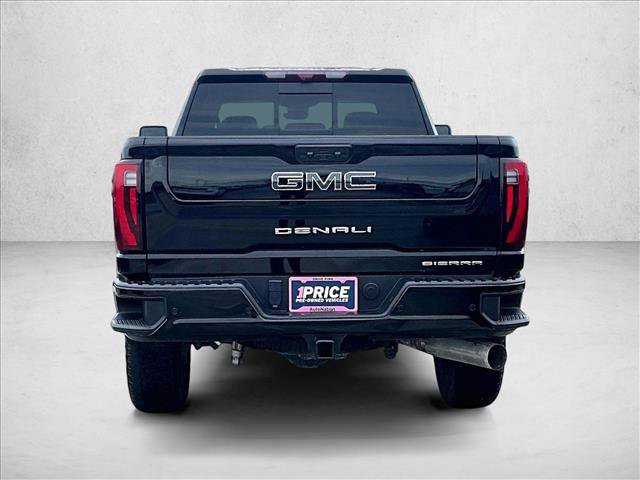 Used 2024 GMC Sierra 2500 Denali Ultimate AWD/4WD image 4