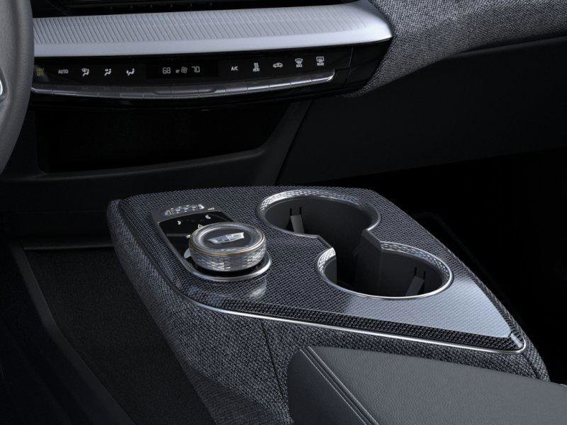 New 2026 Cadillac Optiq Luxury 2 image 24
