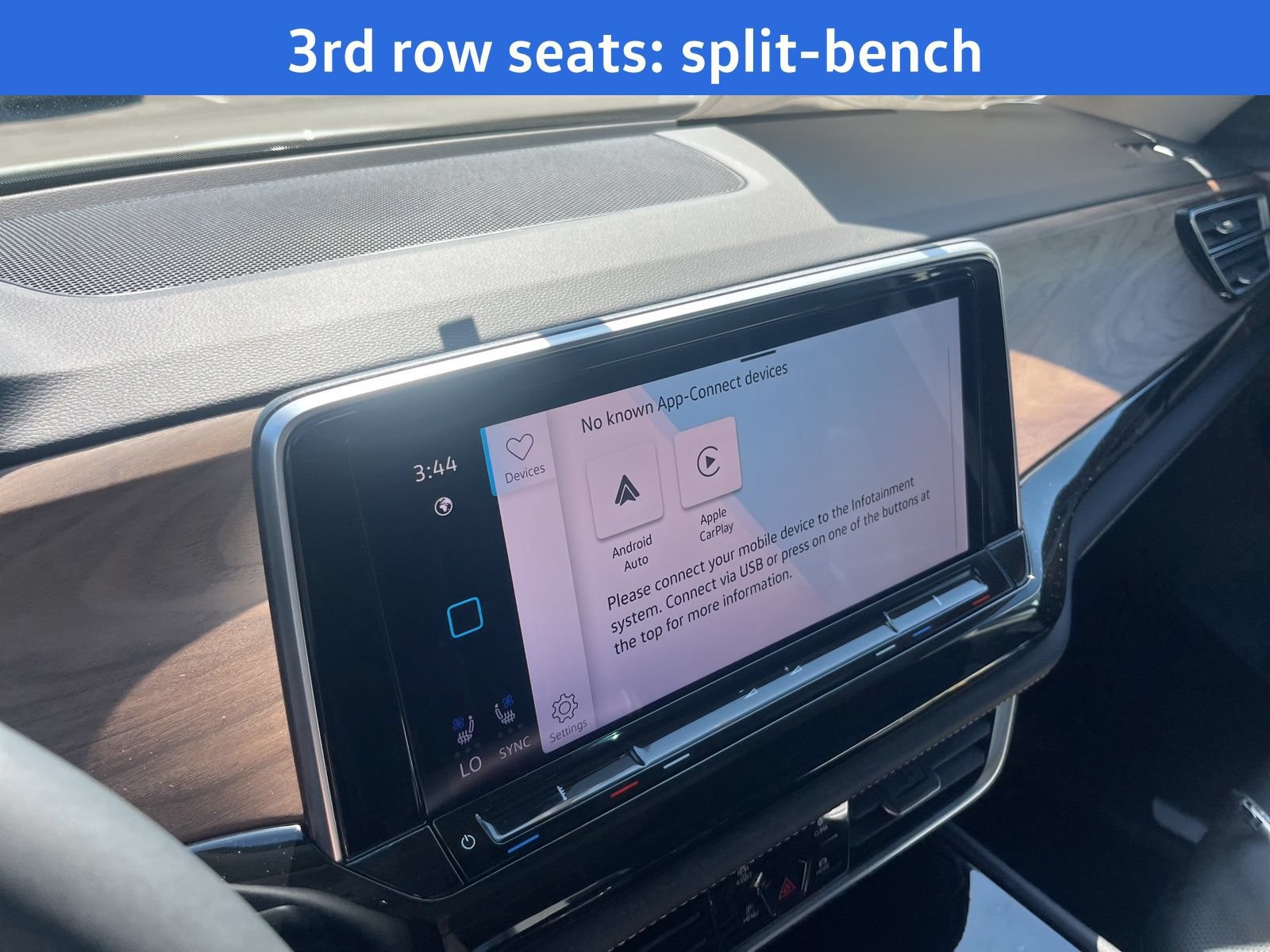 New 2026 Volkswagen Atlas SE FWD image 18