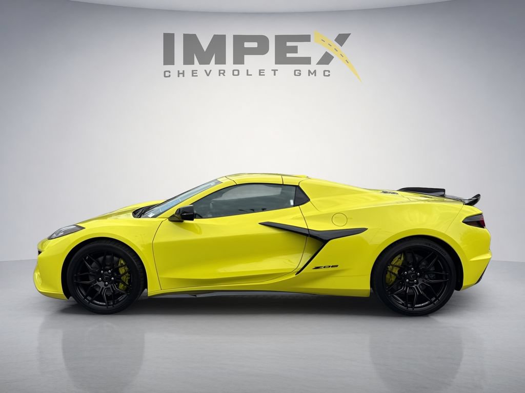 Used 2024 Chevrolet Corvette Z06 w/ Stealth Interior Trim Package RWD image 2