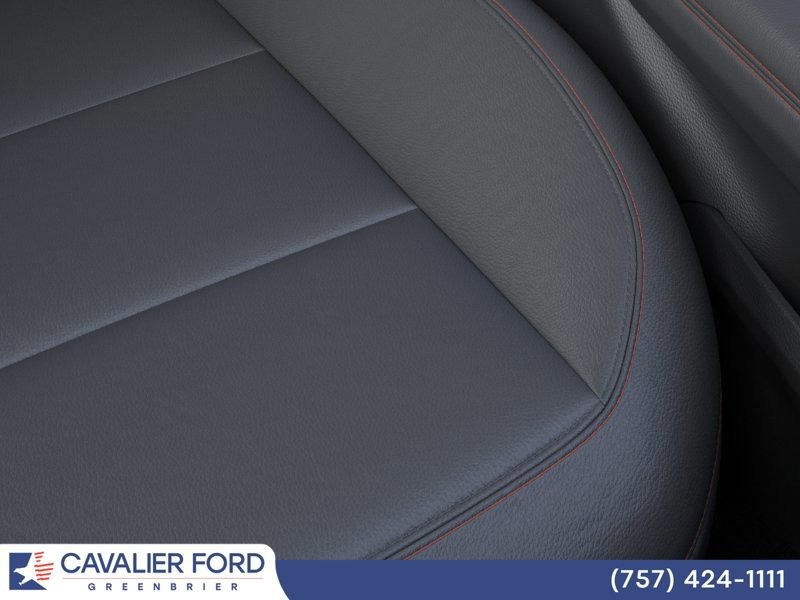 Used 2025 Ford Explorer Active w/ Active Comfort Package image 16