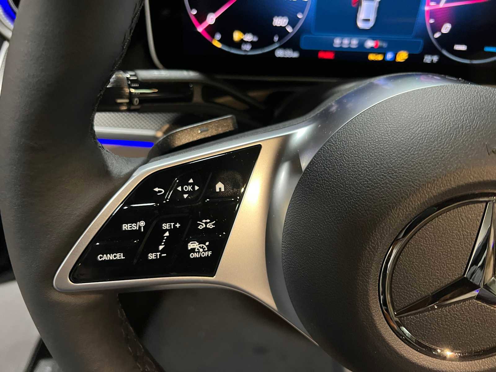 Certified 2025 Mercedes-Benz C 300 4MATIC Sedan image 22