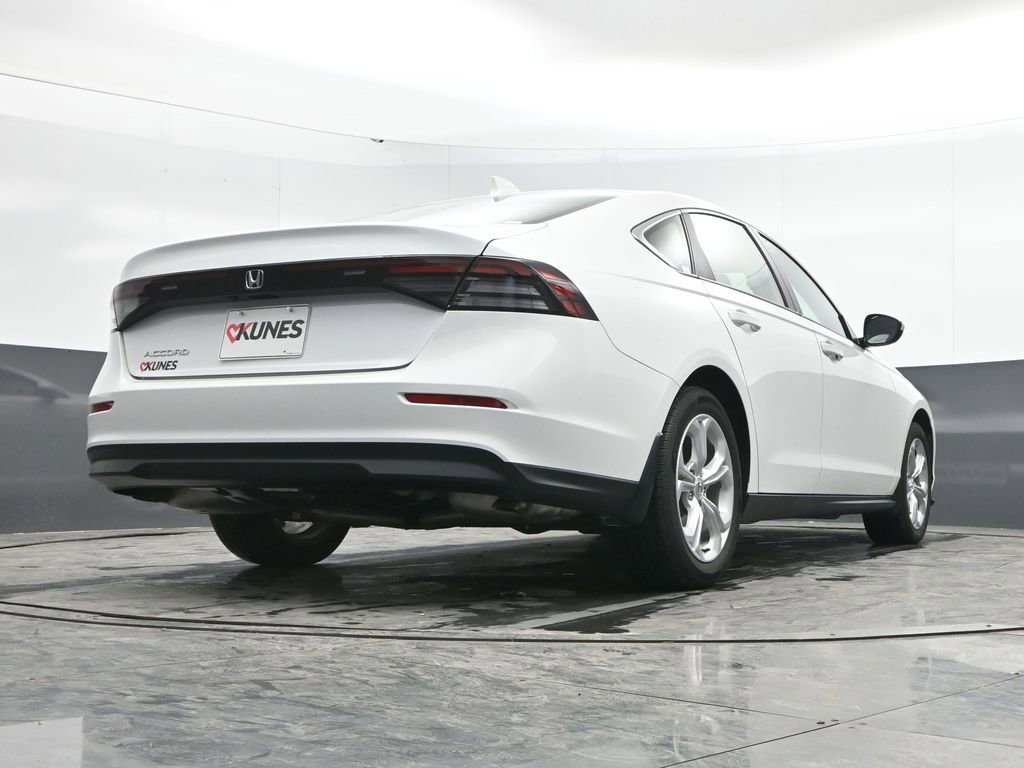 Used 2024 Honda Accord LX image 40
