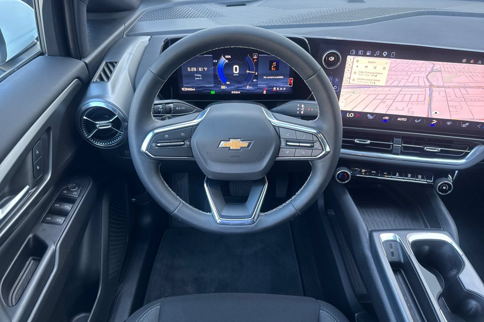 Used 2026 Chevrolet Equinox EV LT w/ Comfort Package AWD/4WD image 17