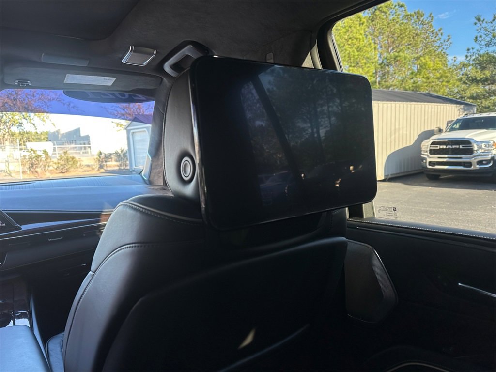 Used 2021 Cadillac Escalade Sport Platinum w/ LPO, ONYX Package image 24