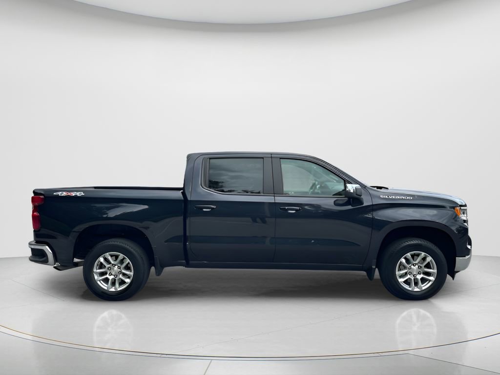 Used 2023 Chevrolet Silverado 1500 LT AWD/4WD image 4