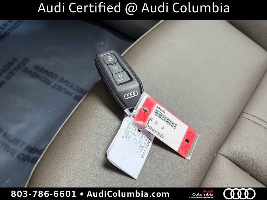 Used 2025 Audi Q5 Premium w/ Convenience Package image 37