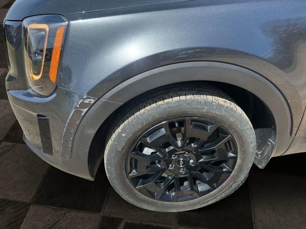 Used 2022 Kia Telluride EX w/ EX Premium Package image 8