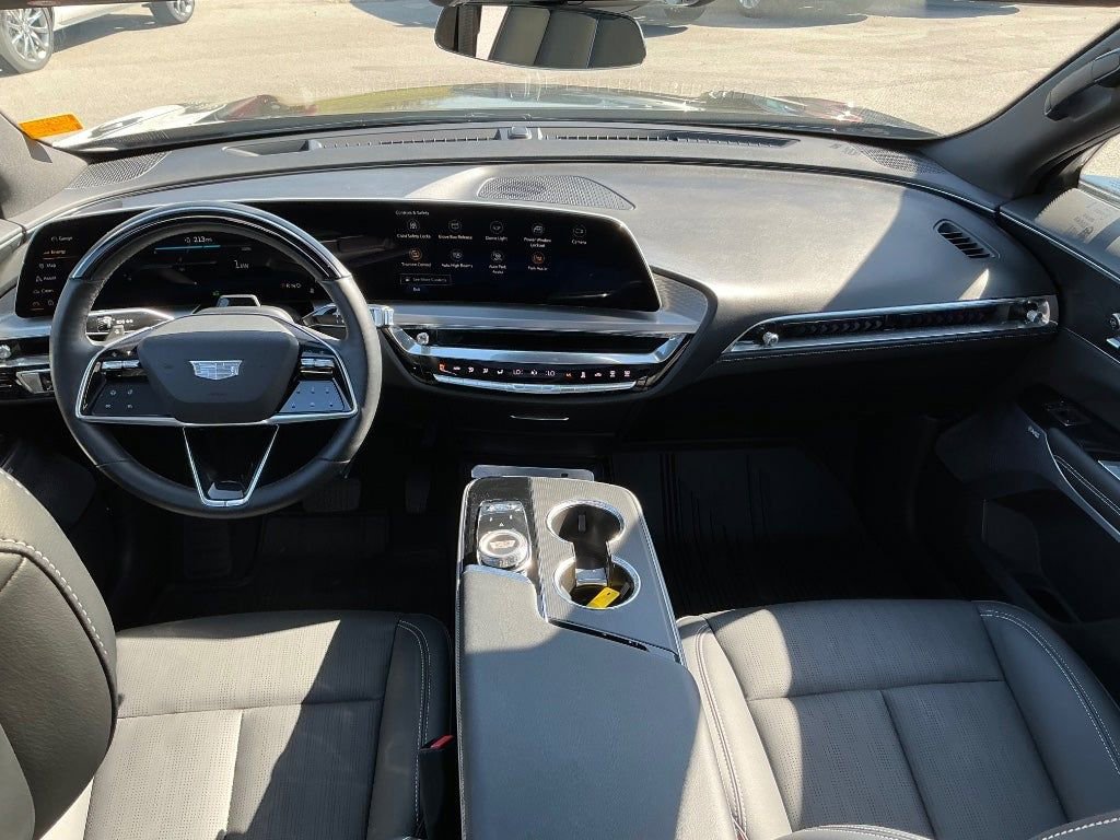Used 2024 Cadillac Lyriq Luxury image 20