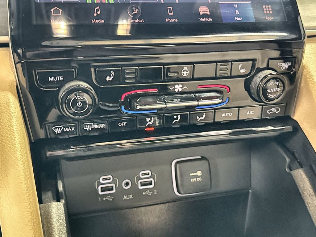 Used 2025 Jeep Grand Cherokee Limited image 22