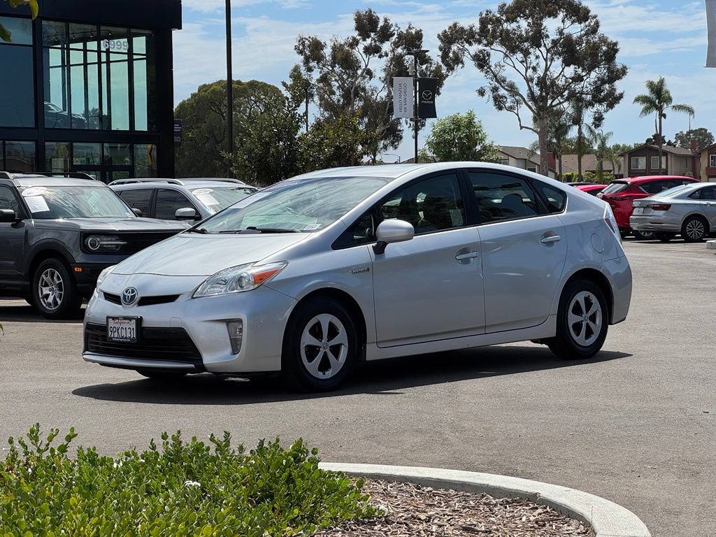 Used 2015 Toyota Prius Two FWD image 6