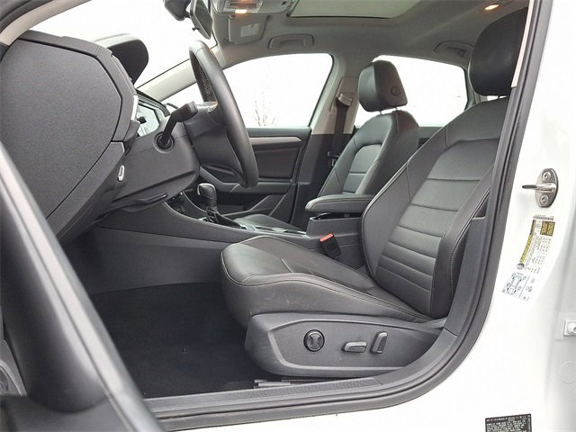 Used 2021 Volkswagen Jetta SE image 13