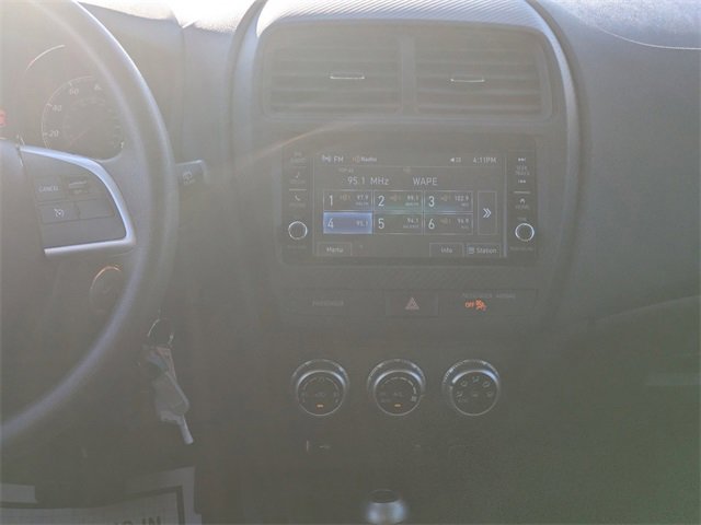 Used 2024 Mitsubishi Outlander Sport ES image 17