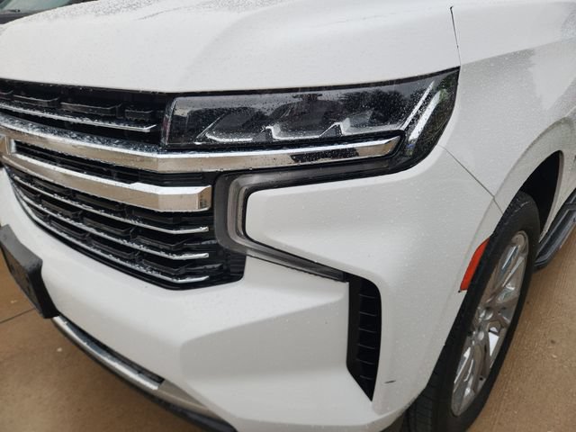 Used 2021 Chevrolet Suburban LT AWD/4WD image 8