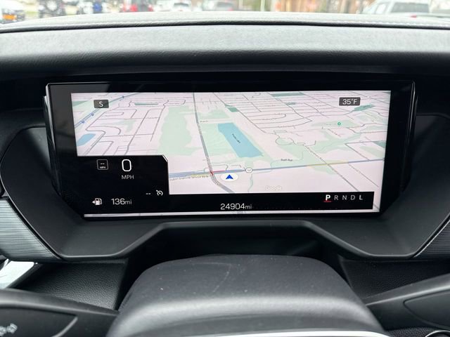 Used 2025 GMC Acadia Elevation image 15