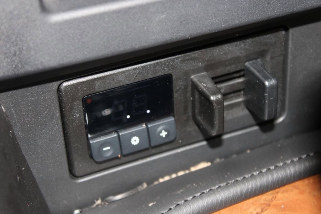 Used 2024 Nissan Armada SL image 56