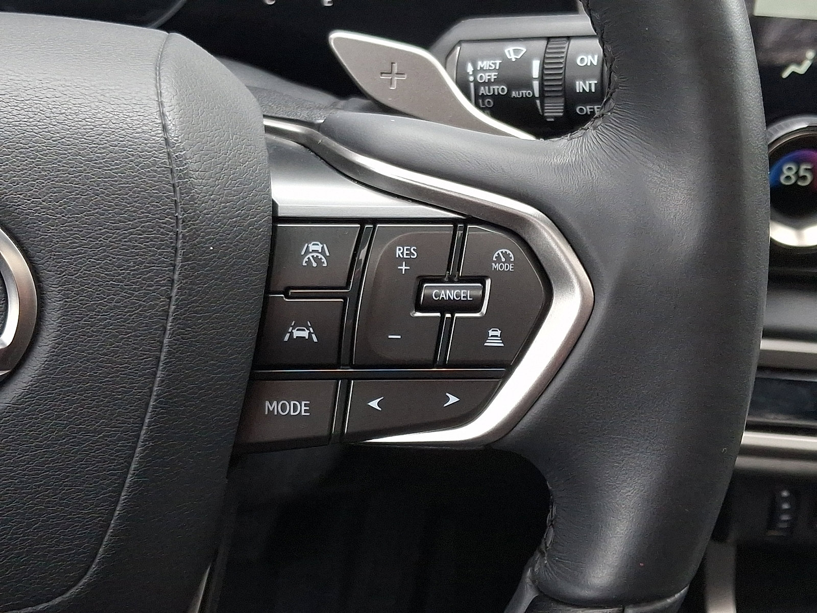 Used 2023 Lexus RX 350 Premium w/ Accessory Package AWD/4WD image 23