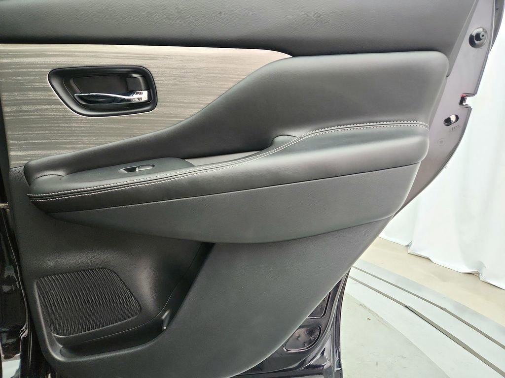 Used 2018 Nissan Murano Platinum AWD/4WD image 34