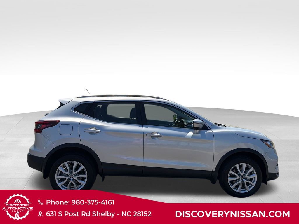 Certified 2022 Nissan Rogue Sport SV image 5