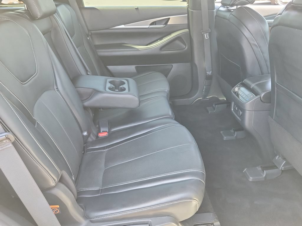 Used 2023 INFINITI QX60 Luxe w/ Cargo Package AWD/4WD image 23