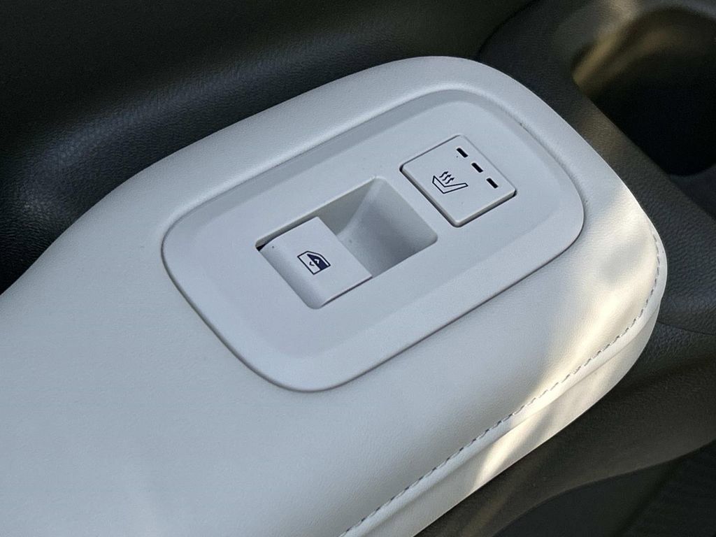 Used 2024 Hyundai Santa Fe Calligraphy image 26