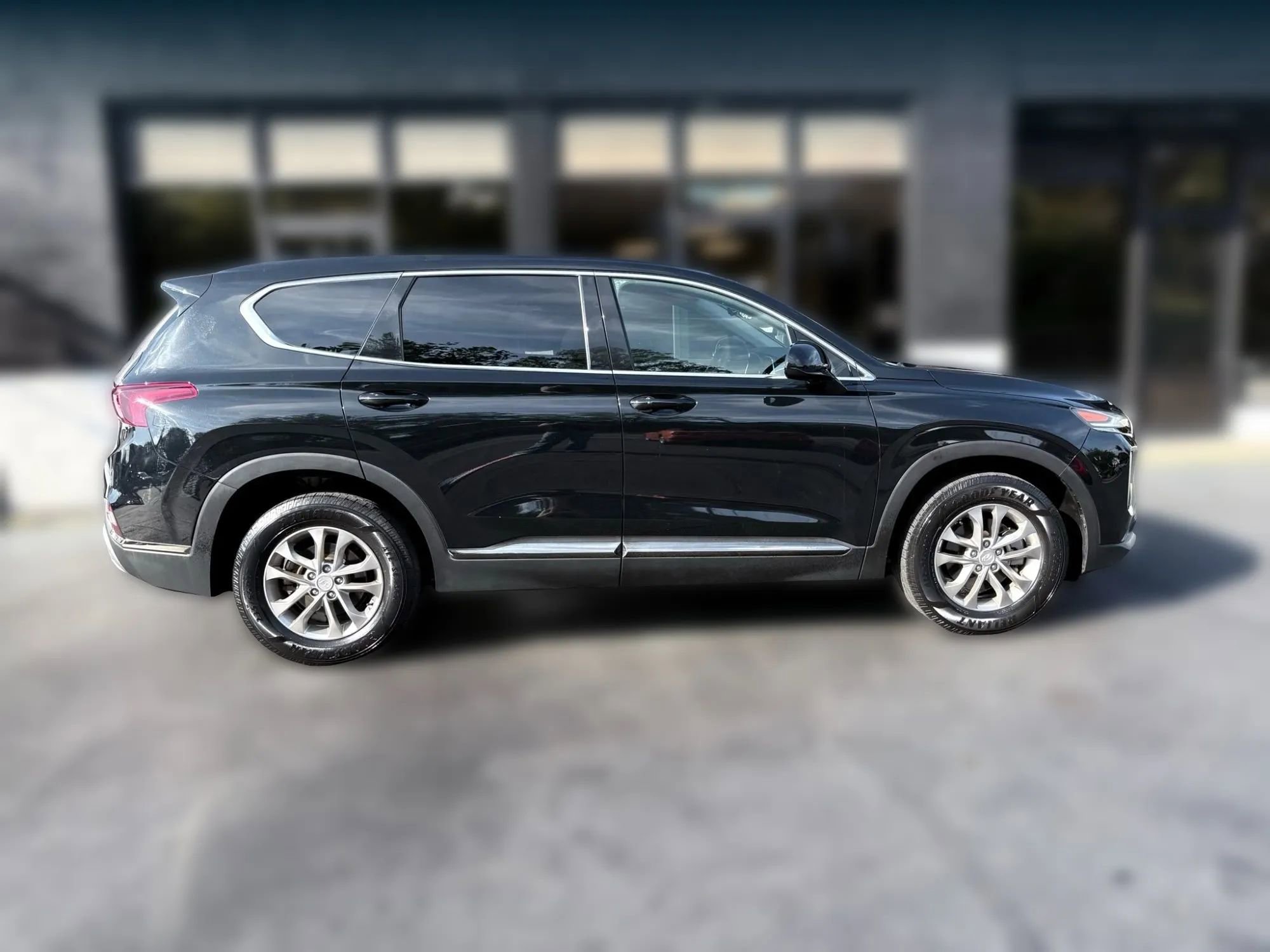 Used 2019 Hyundai Santa Fe SEL image 6