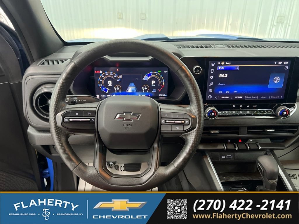 Used 2025 Chevrolet Colorado Trail Boss AWD/4WD image 23