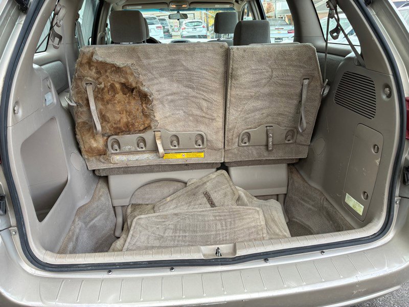 Used 2005 Toyota Sienna CE image 15