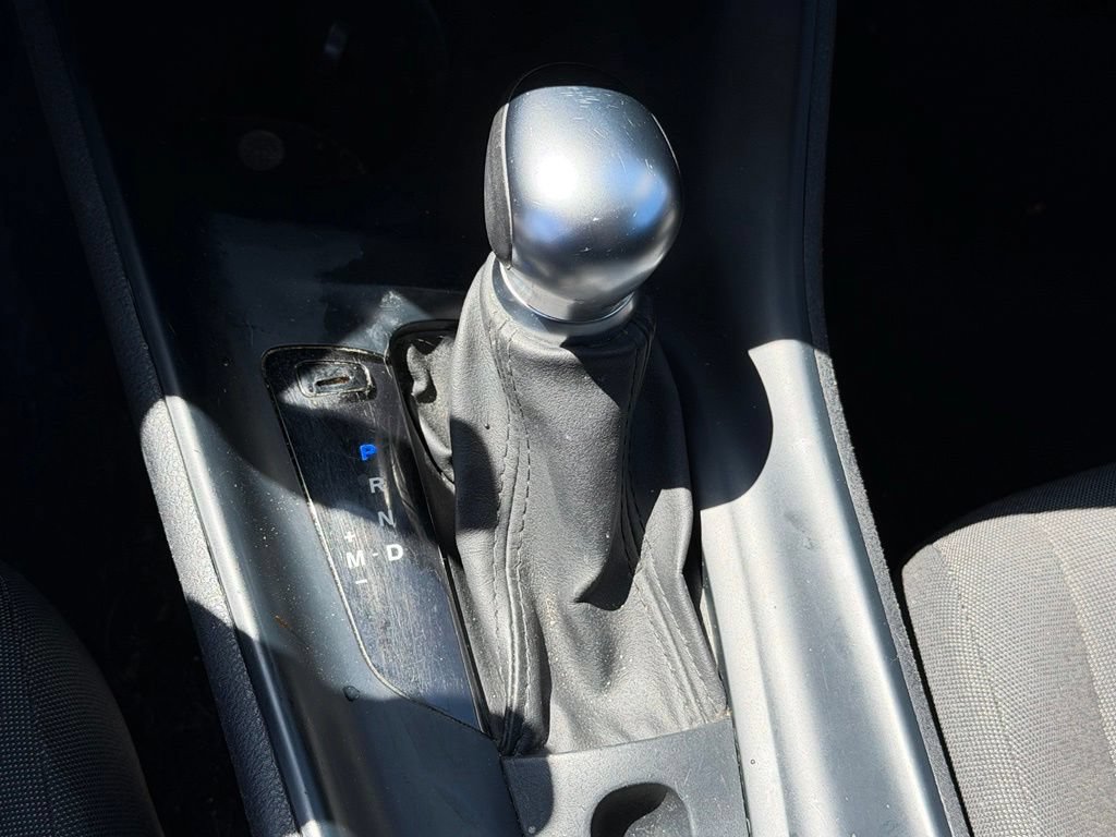 Used 2021 Toyota C-HR LE FWD image 19