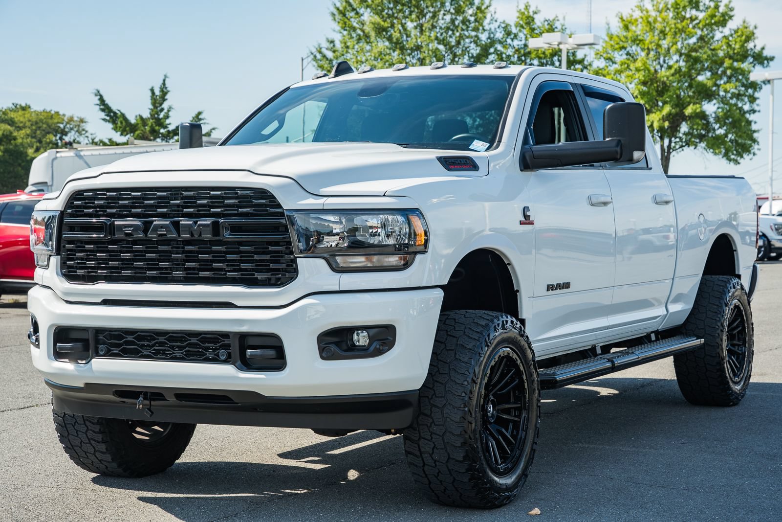 Used 2022 RAM 2500 Big Horn w/ Night Edition AWD/4WD image 3
